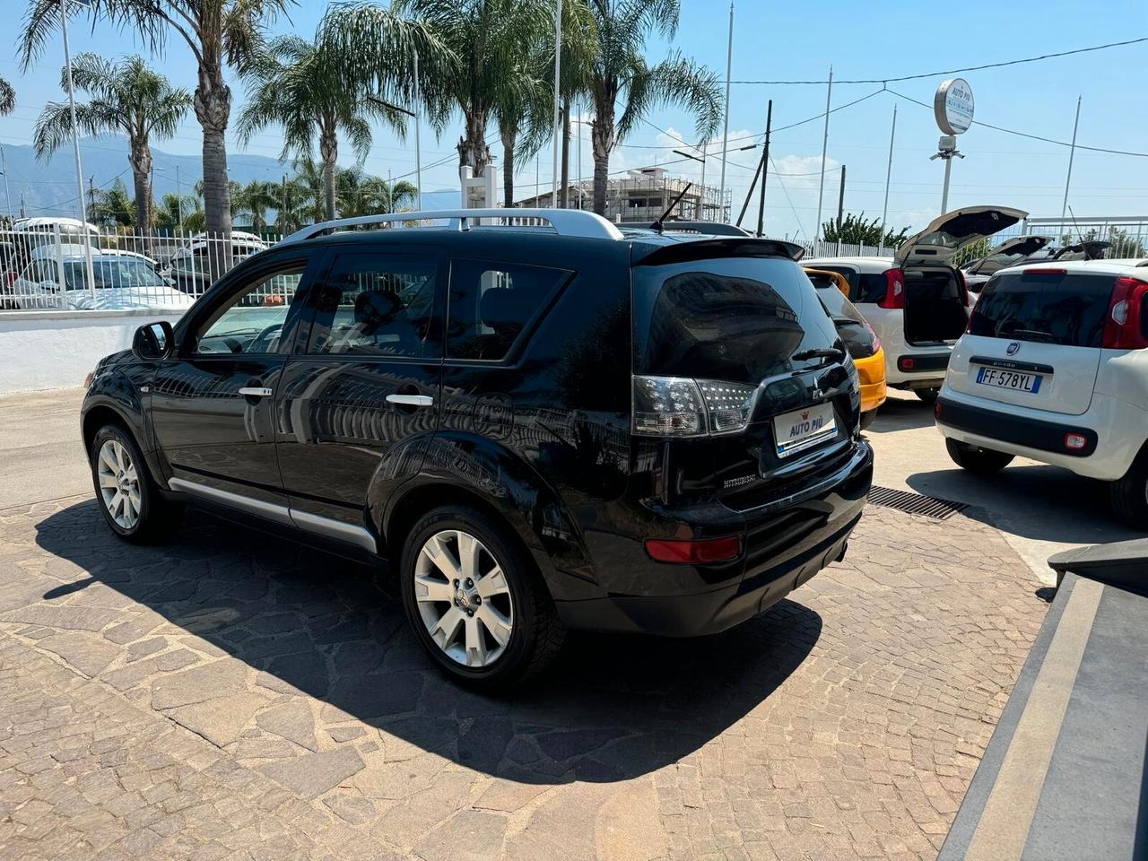 Mitsubishi Outlander 2.2 DI-D Instyle 7 p.ti DPF