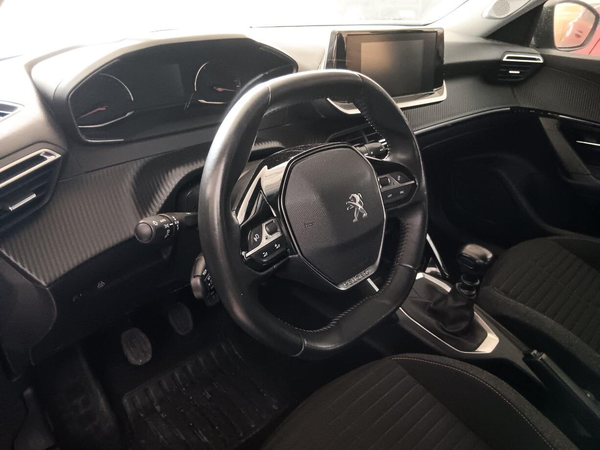 Peugeot 2008 Allure 1.2 PureTech (100 cv)