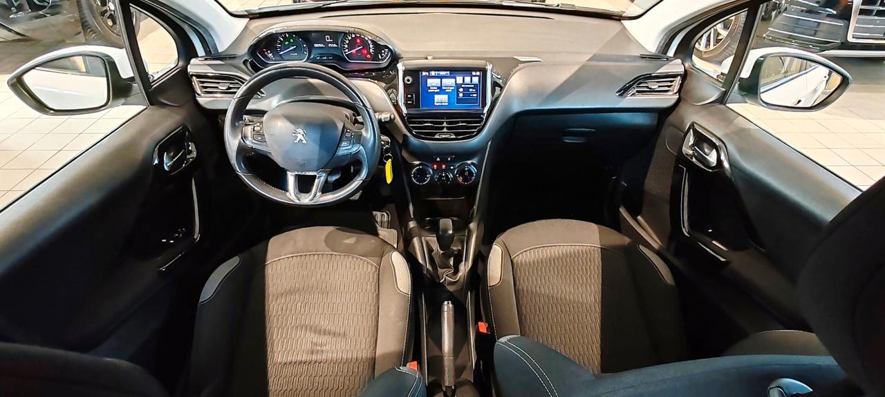 Peugeot 208 PureTech 82 5 porte Allure