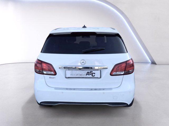 MERCEDES-BENZ B 180 1.5 d 109 CV Automatic Sport