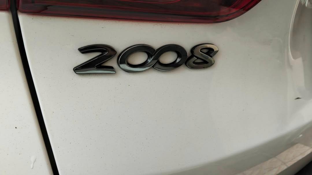 Peugeot 2008 PureTech Turbo 110 S&S Allure