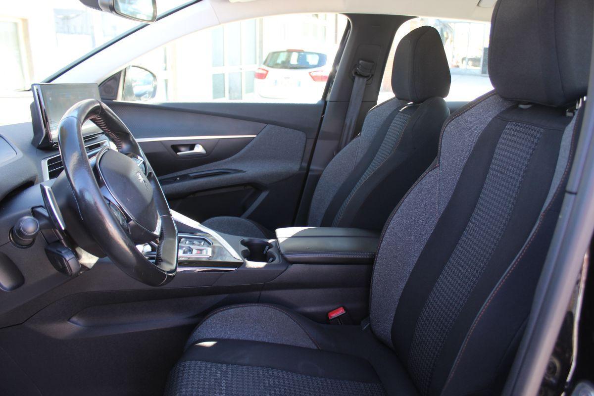 PEUGEOT - 3008 - BlueHDi 130 S&S Allure