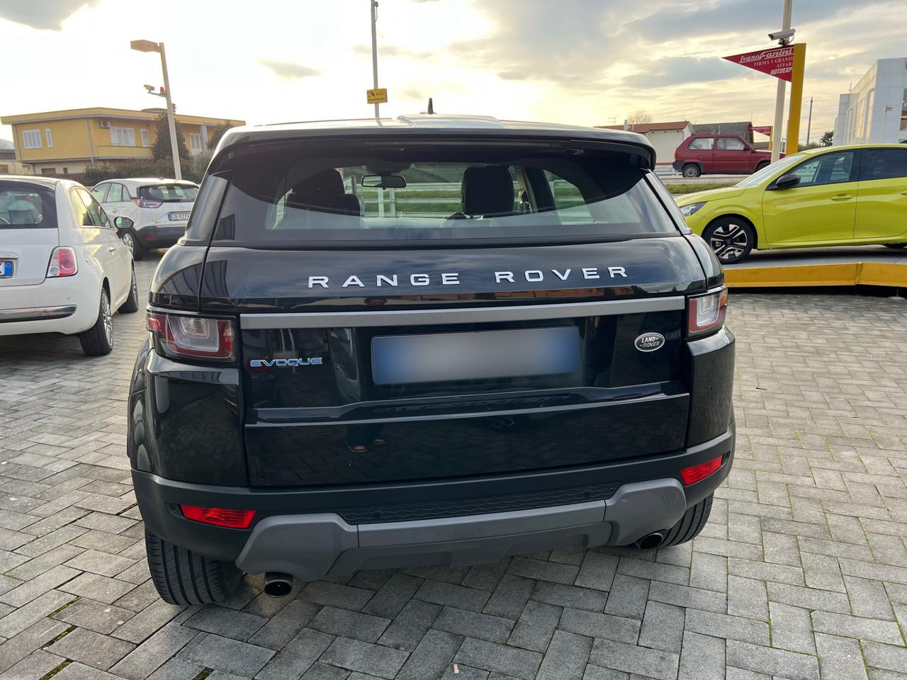 Land Rover Range Evoque 2.0 TD4 150 CV 5p. Pure