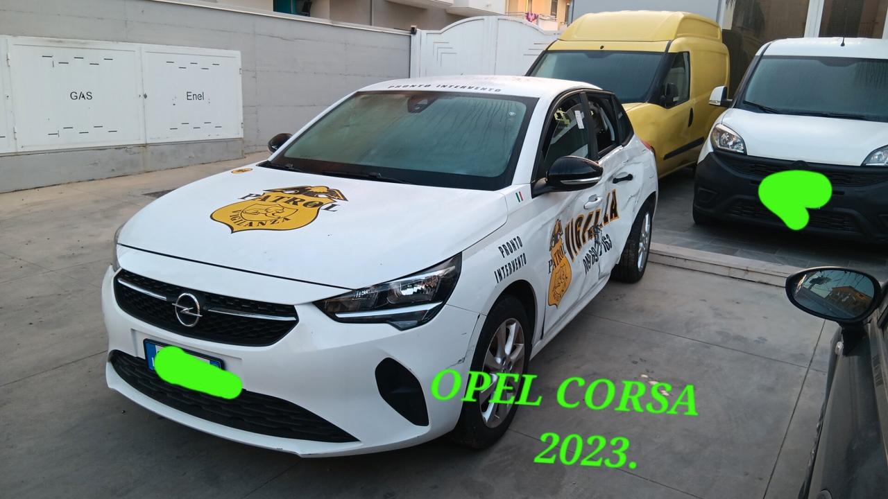 Opel Corsa incidentata sinistrata mondialcars 023