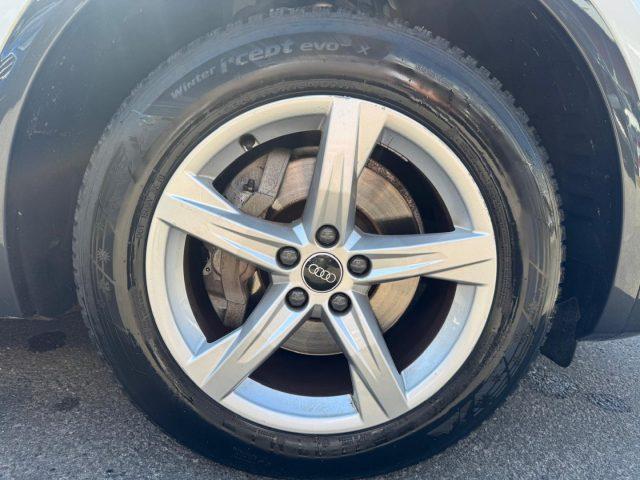 AUDI Q5 35 TDI S tronic Business Advanced