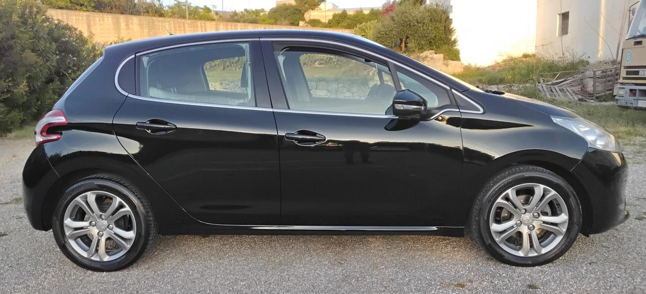 Peugeot 208 1.4 HDi 68 CV 5 porte Active