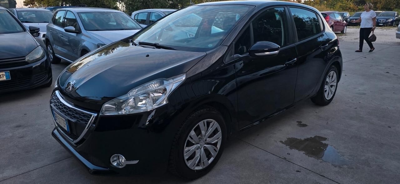 Peugeot 208 1.4 HDi 68 CV 5 porte Active