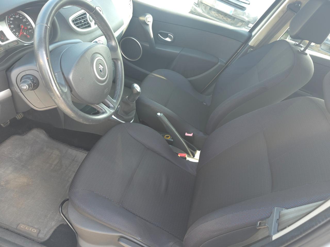 Renault Clio 1.2 16V 5 porte Confort