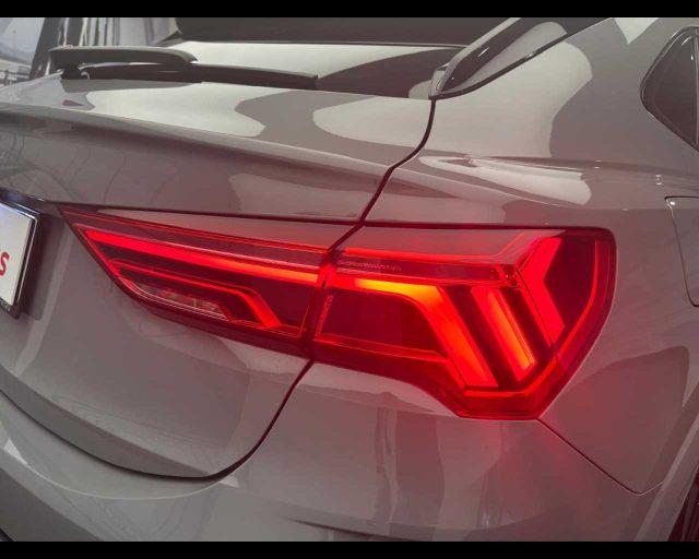 AUDI RS Q3 SPB quattro S tronic
