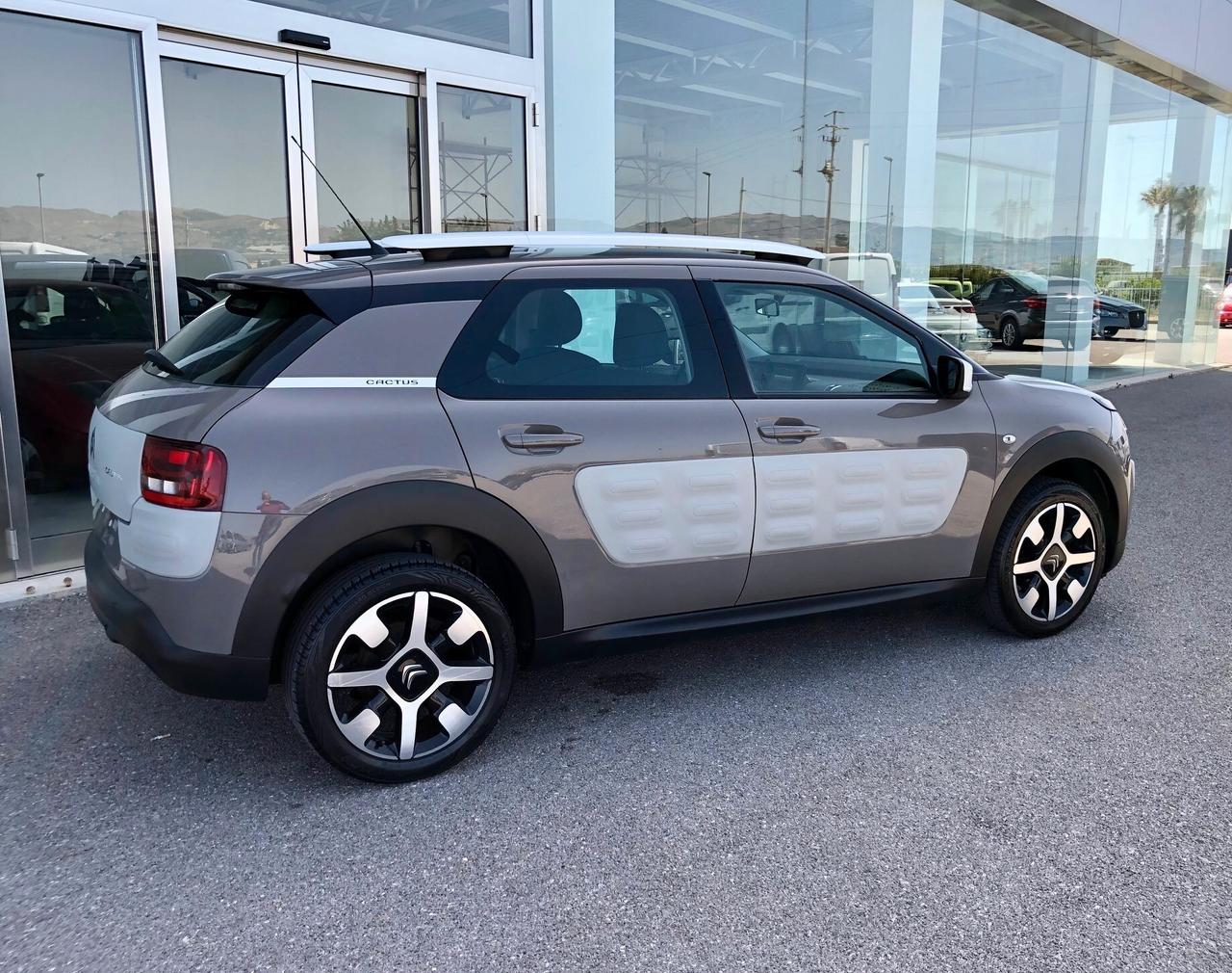 CITROEN C4 CACTUS 1.2 VTI 82 FEEL EDITION