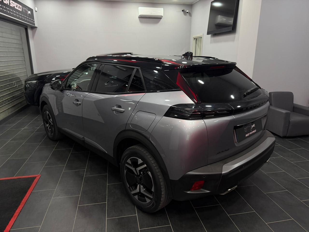 Peugeot 2008 Hybrid 136 e-DCS6 GT