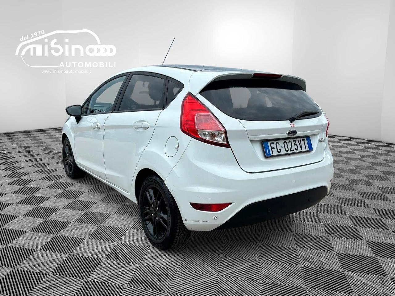 Ford Fiesta 1.5 TDCi 75CV 5 porte Black & White Edition