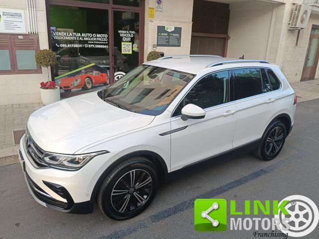 VOLKSWAGEN Tiguan 2.0 TDI 150 CV SCR DSG Elegance