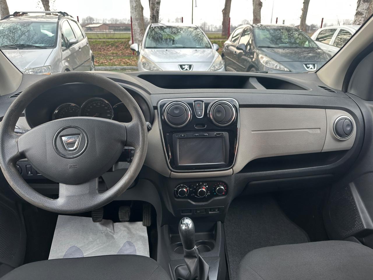 Dacia Dokker 1.6 8V 100CV Start&Stop Serie Speciale Lauréate Family