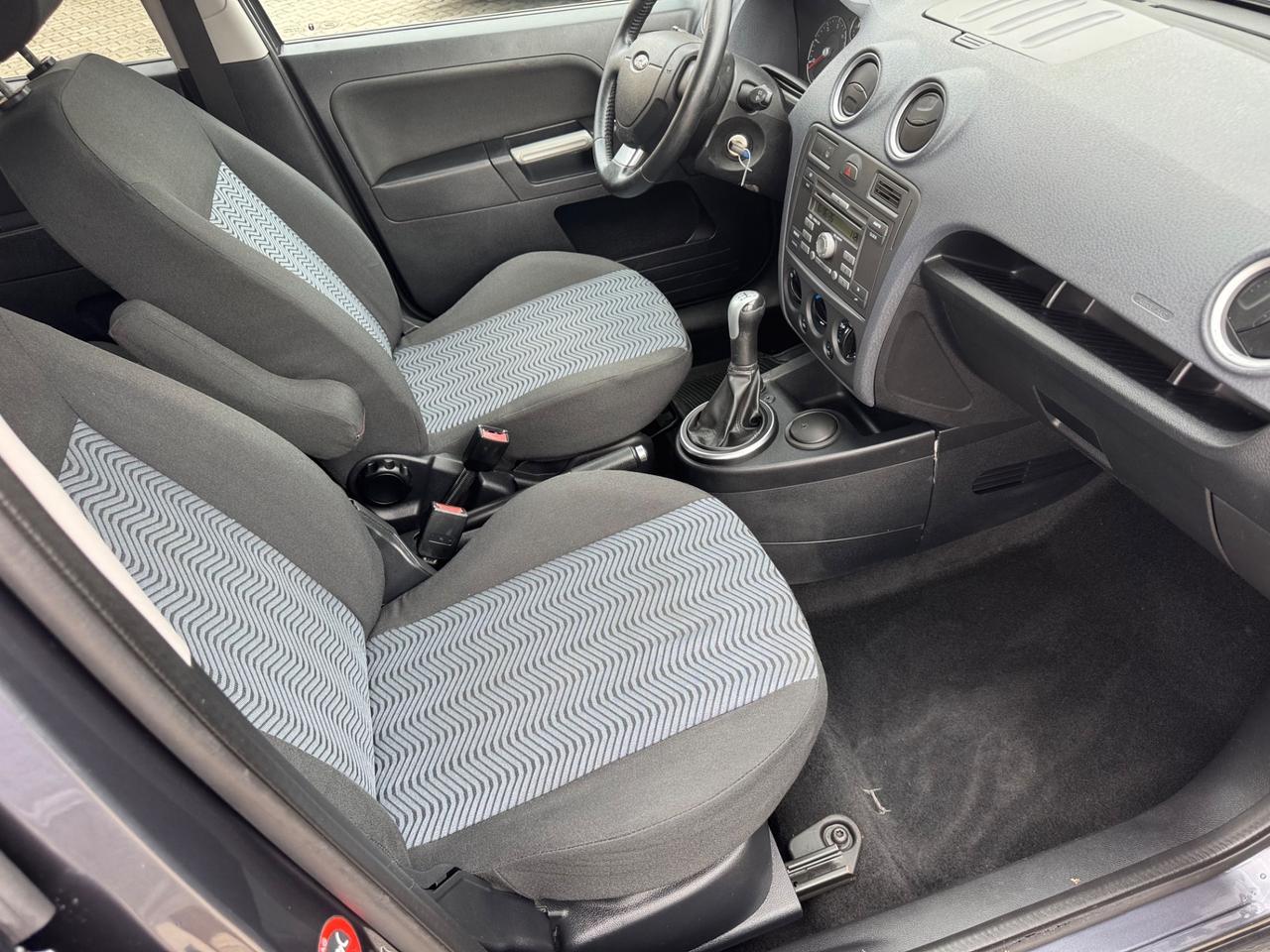 Ford Fusion 1.4 TDCi 5p. neopatentati