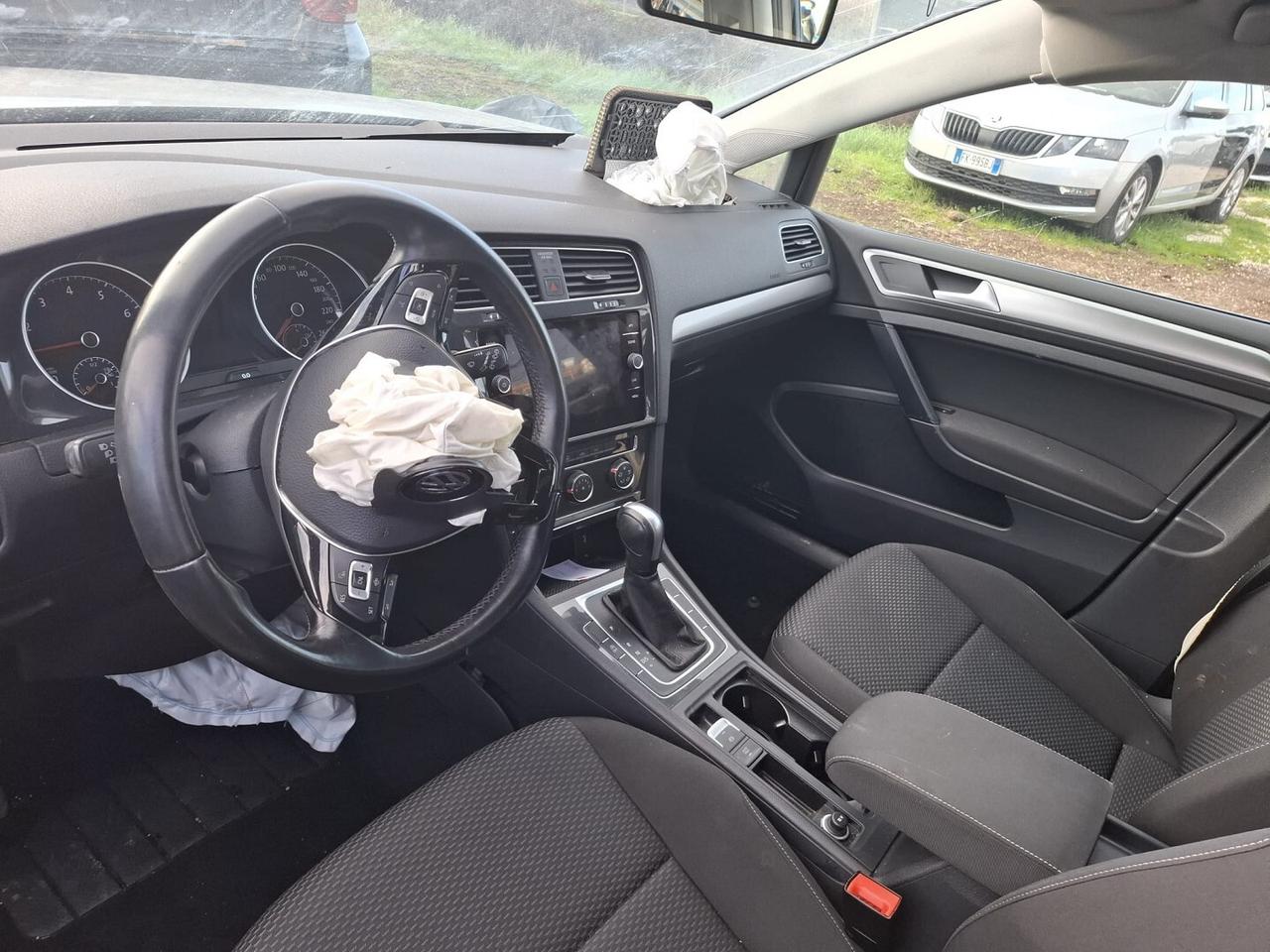 VW GOLF 7 2020 EXECUTIVE SINISTRATO