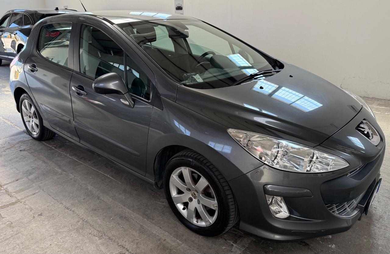 Peugeot 308 1.6 HDi 92Cv 5 porte - 2011