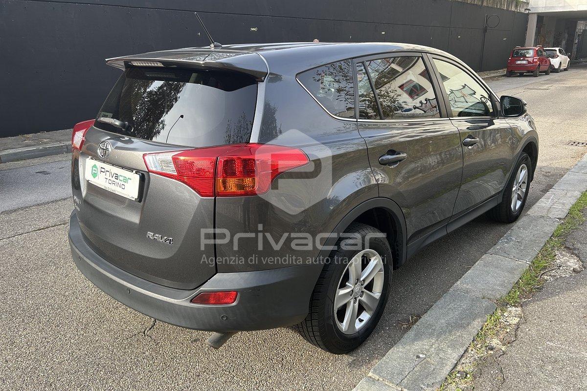 TOYOTA RAV4 2.0 D-4D 2WD Active
