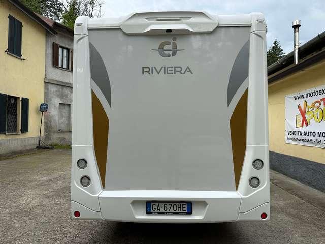 CI International Riviera 98 XT