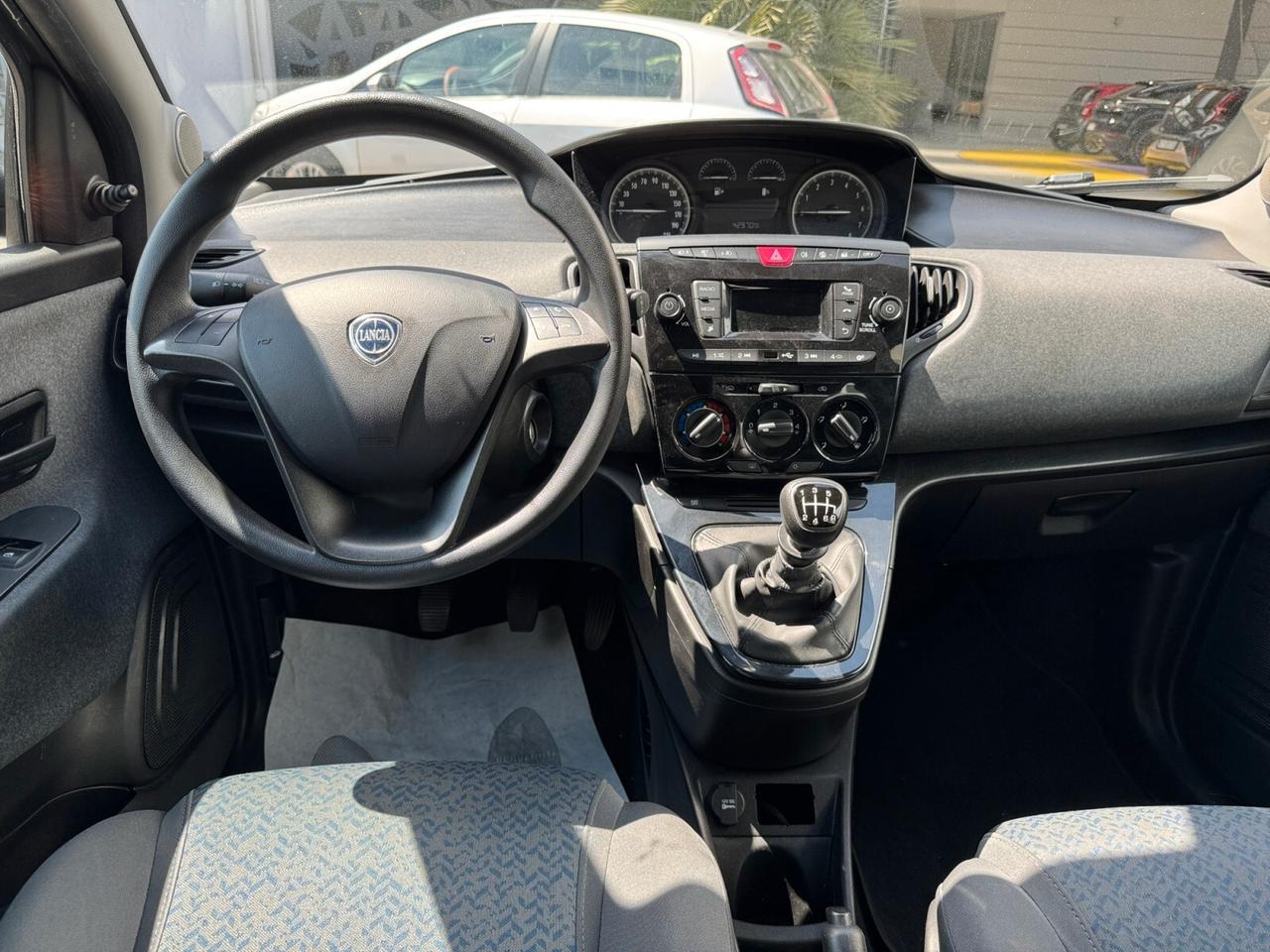 Lancia Ypsilon 1.0 FireFly 5 porte S&S Hybrid