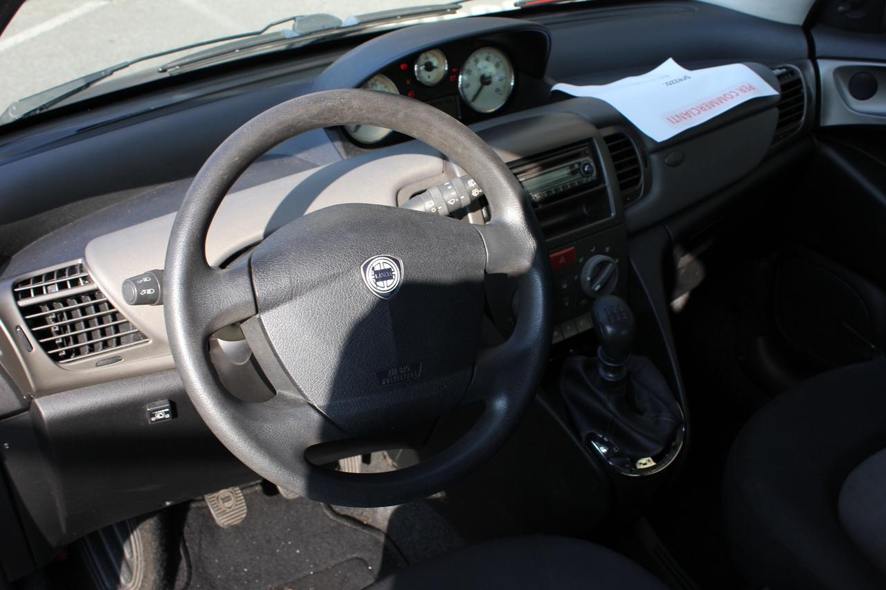Lancia Ypsilon 1.2 IMPIANTO METANO PER COMMERCIANTI