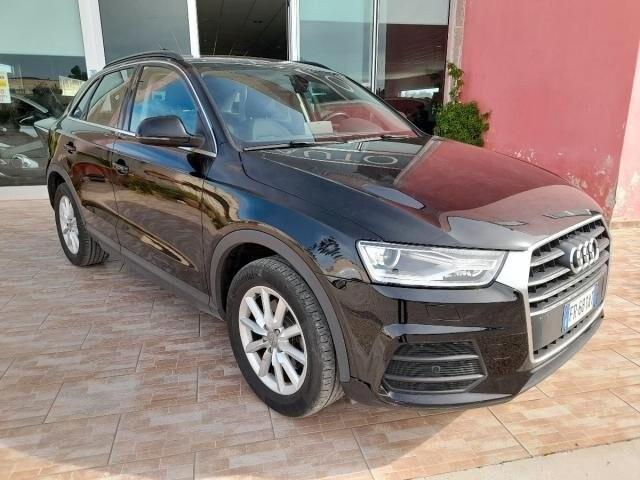 Audi Q3 2.0 TDI 150 CV S tronic Business