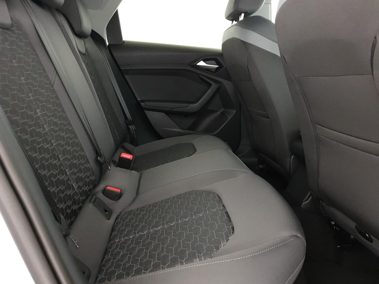 Sportback 30TFSI 116CV S tronic Identity Black