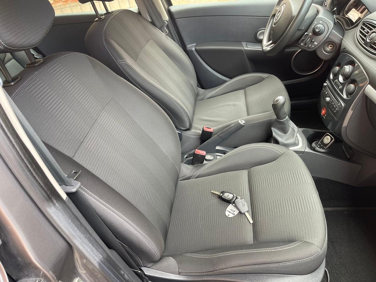 Renault Clio 1.2 16V 5 porte / GARANZIA 12 MESI