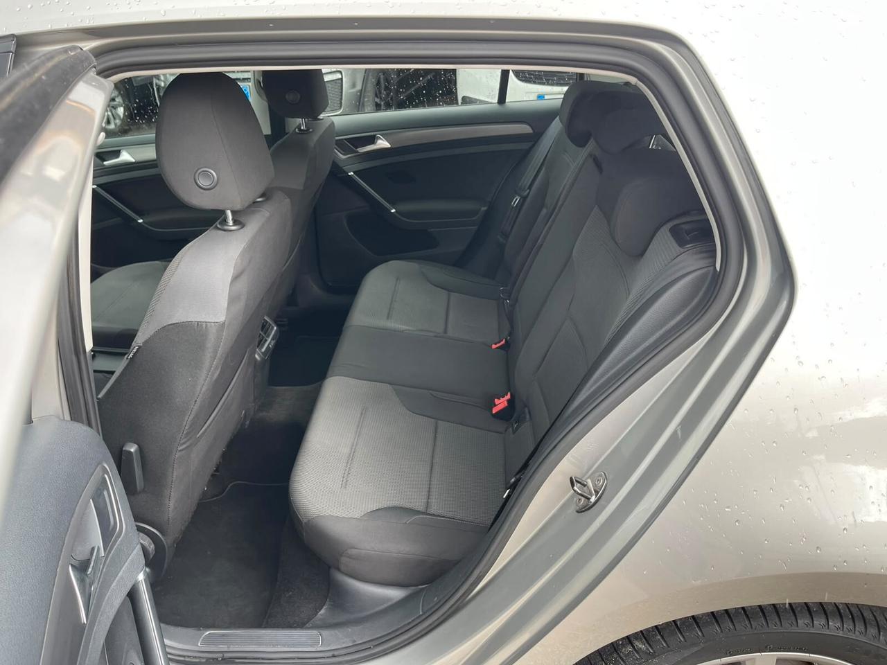 Volkswagen Golf 1.6 TDI 105 cv