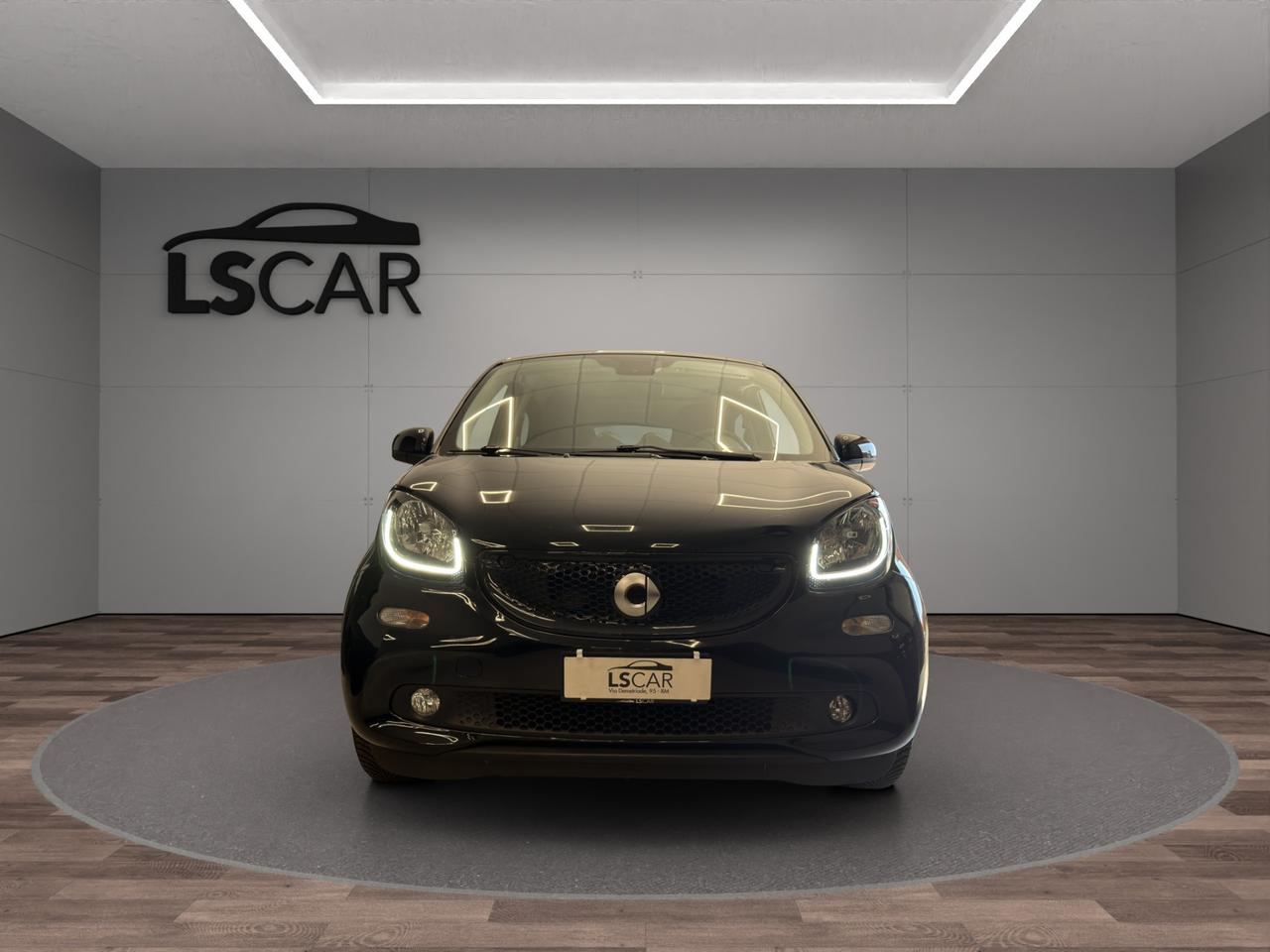 Smart forfour 1.0 Prime 71cv - Unipro - Promo Finanziamento - Schermo - Retrocamera - Tetto panoramico - Sedili riscaldatili