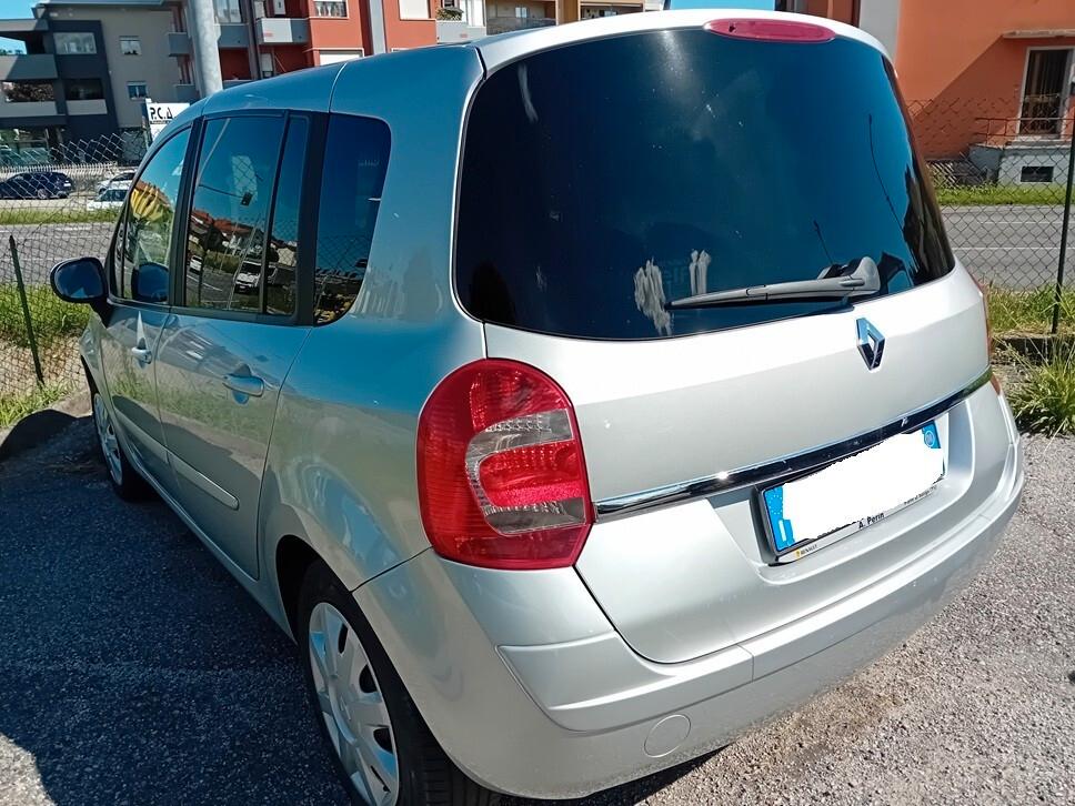 Renault Modus Grand 1.2 16V TCE