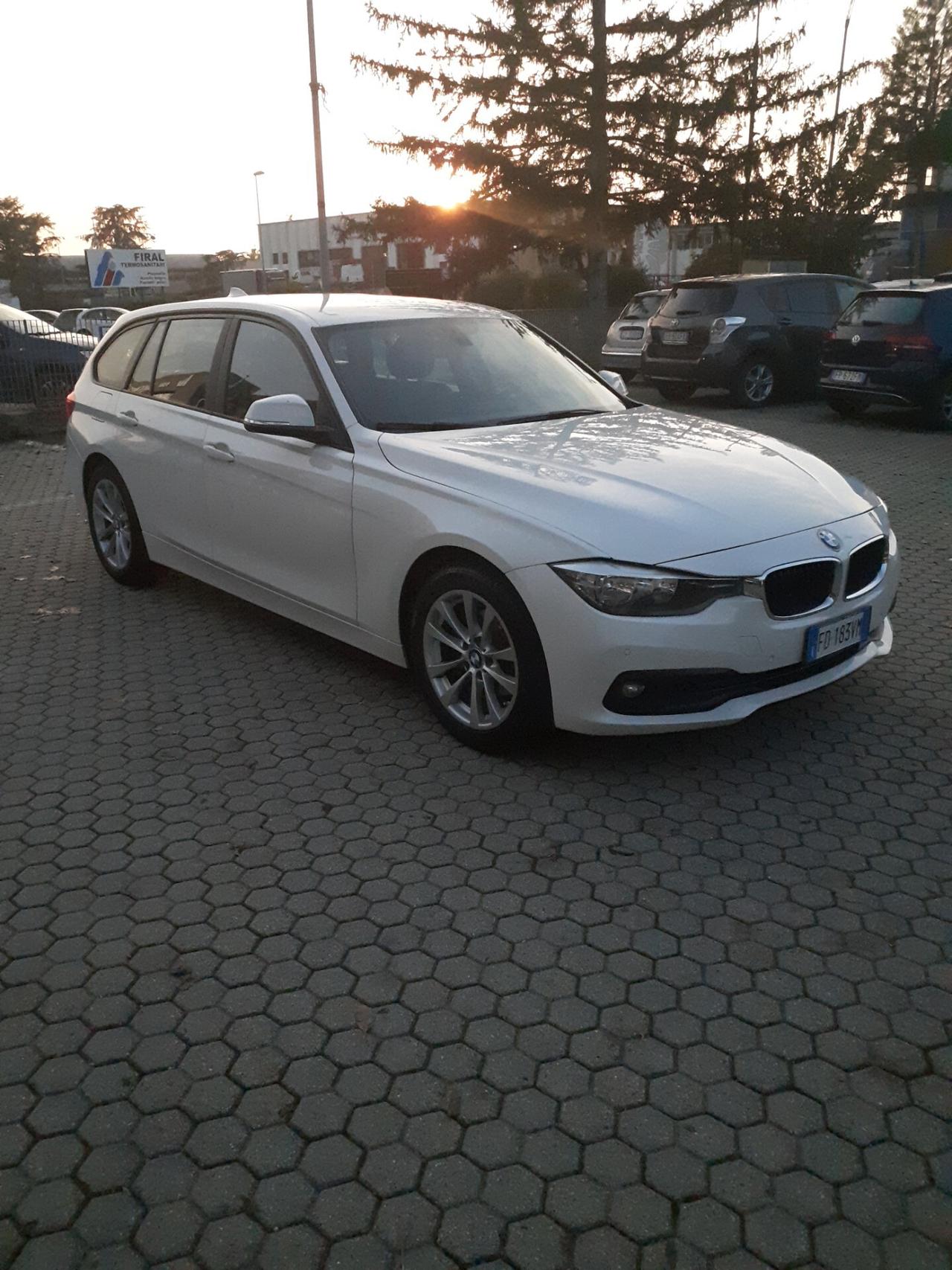 Bmw 318 318d Touring Luxury