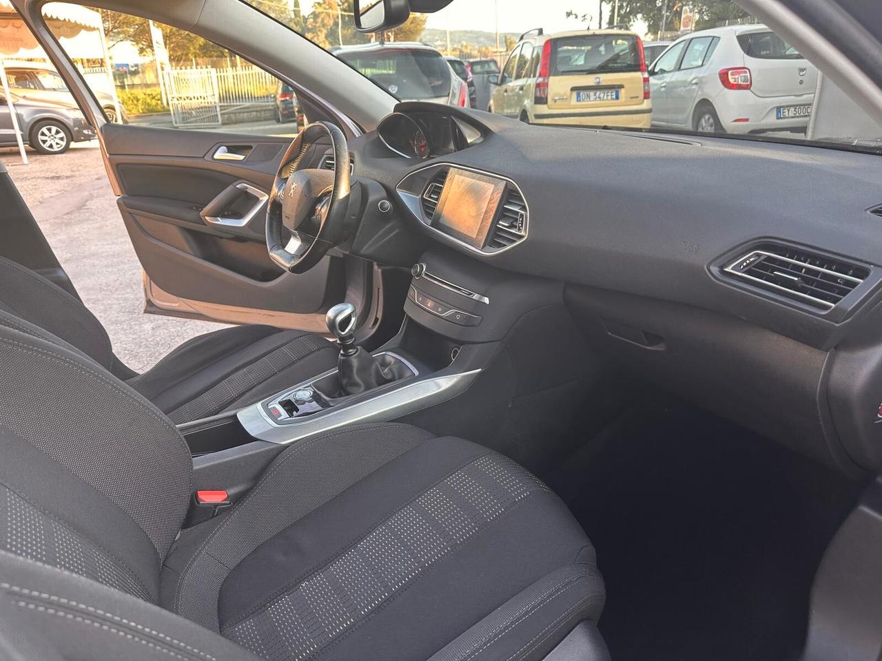 Peugeot 308 BlueHDi 120 S&S EAT6 GT Line