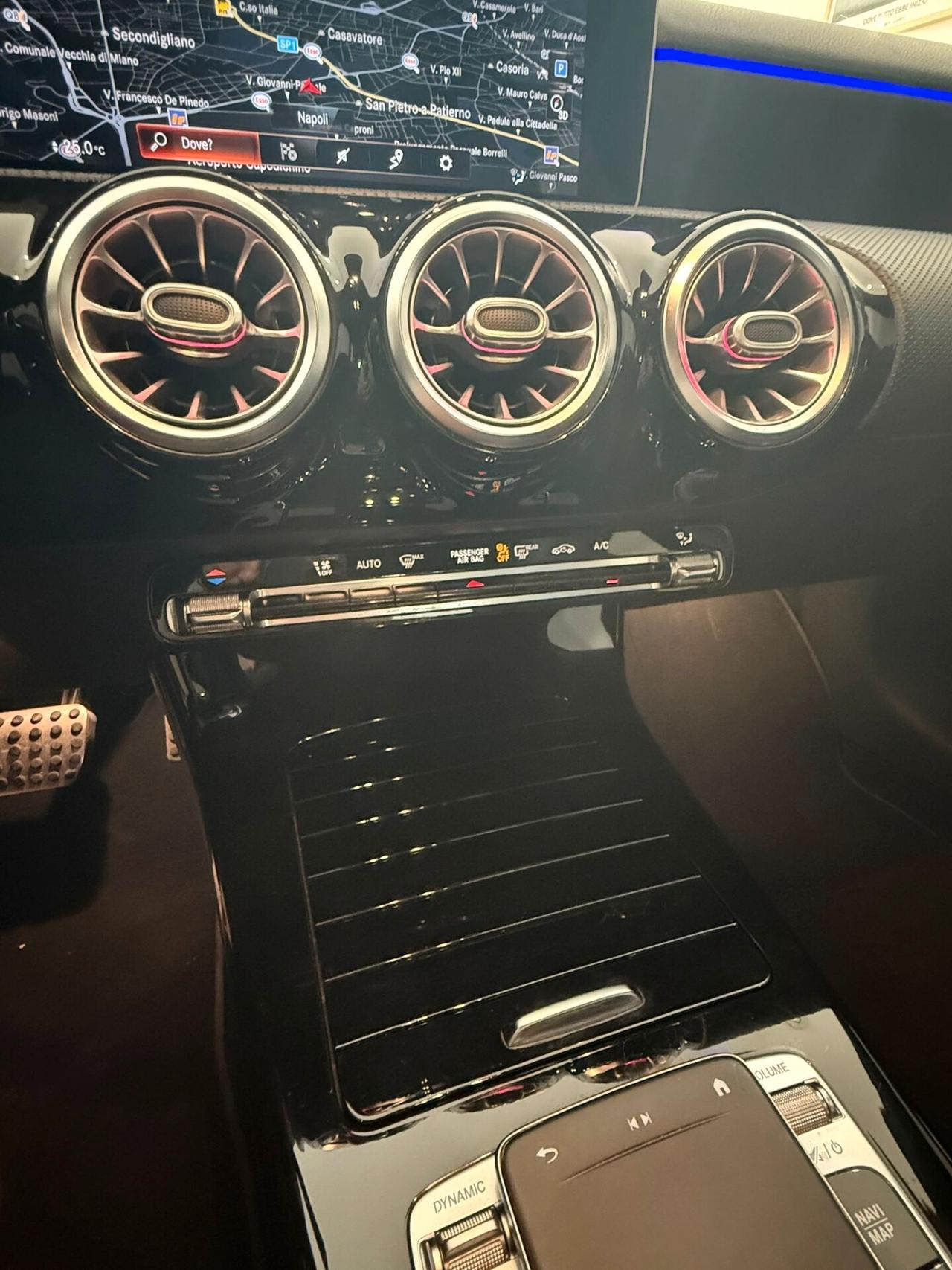 MERCEDES CLASSE A 180 AMG LINE PREMIUM 90milakm