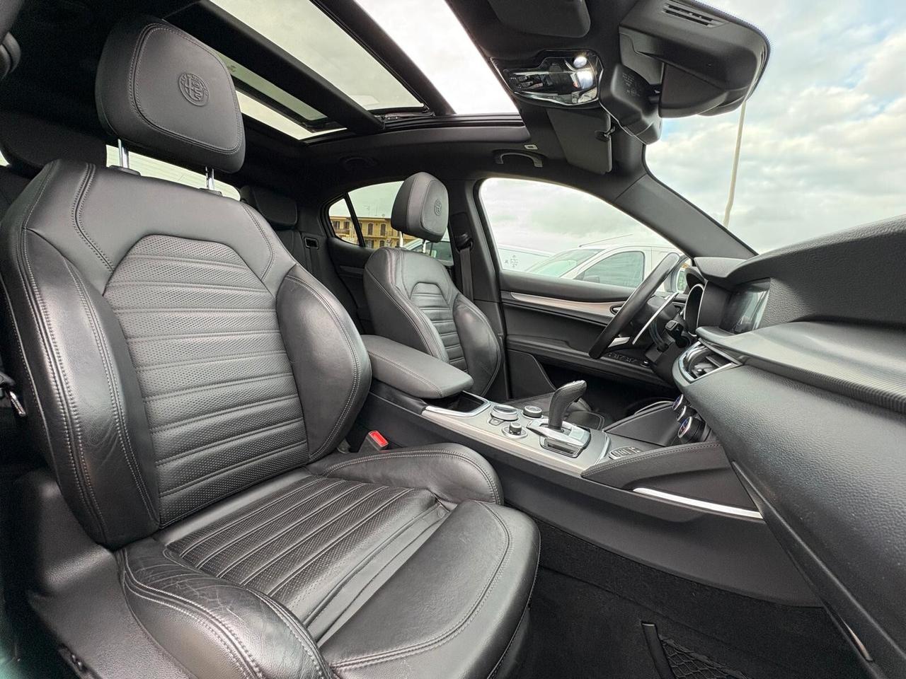 ALFA ROMEO STELVIO 210 CV VELOCE TETTO APRIBILE