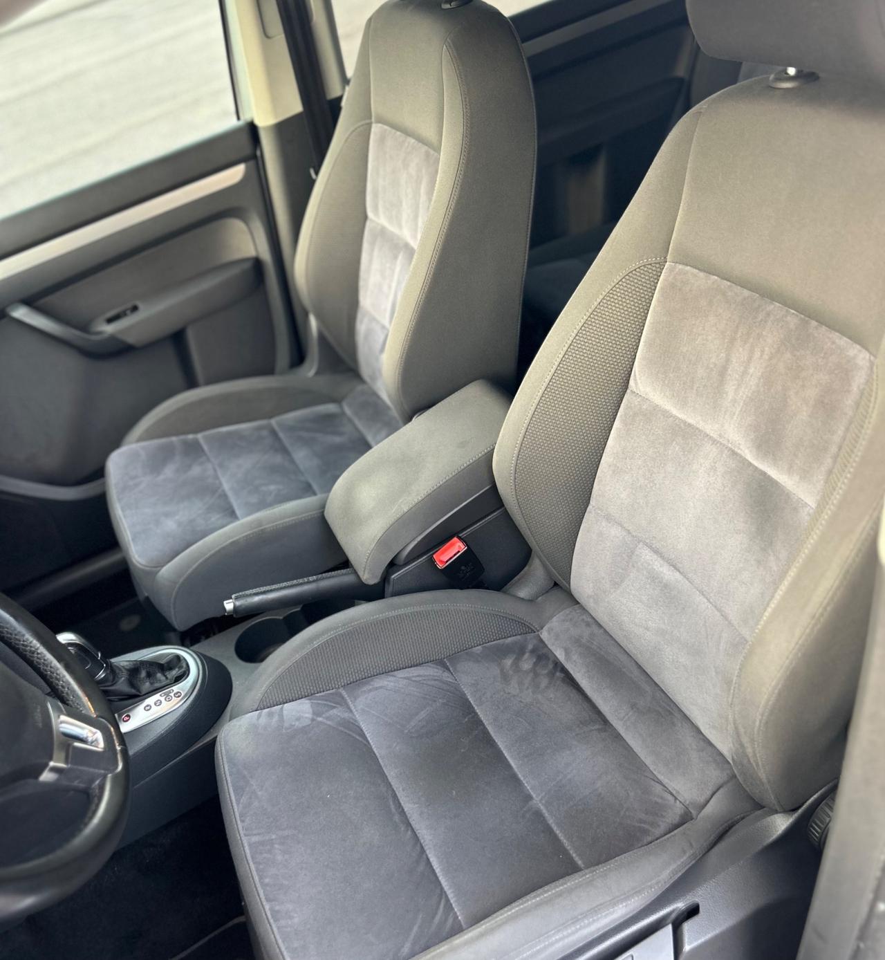 Volkswagen Touran TDI DSG Comfortline 7 POSTI