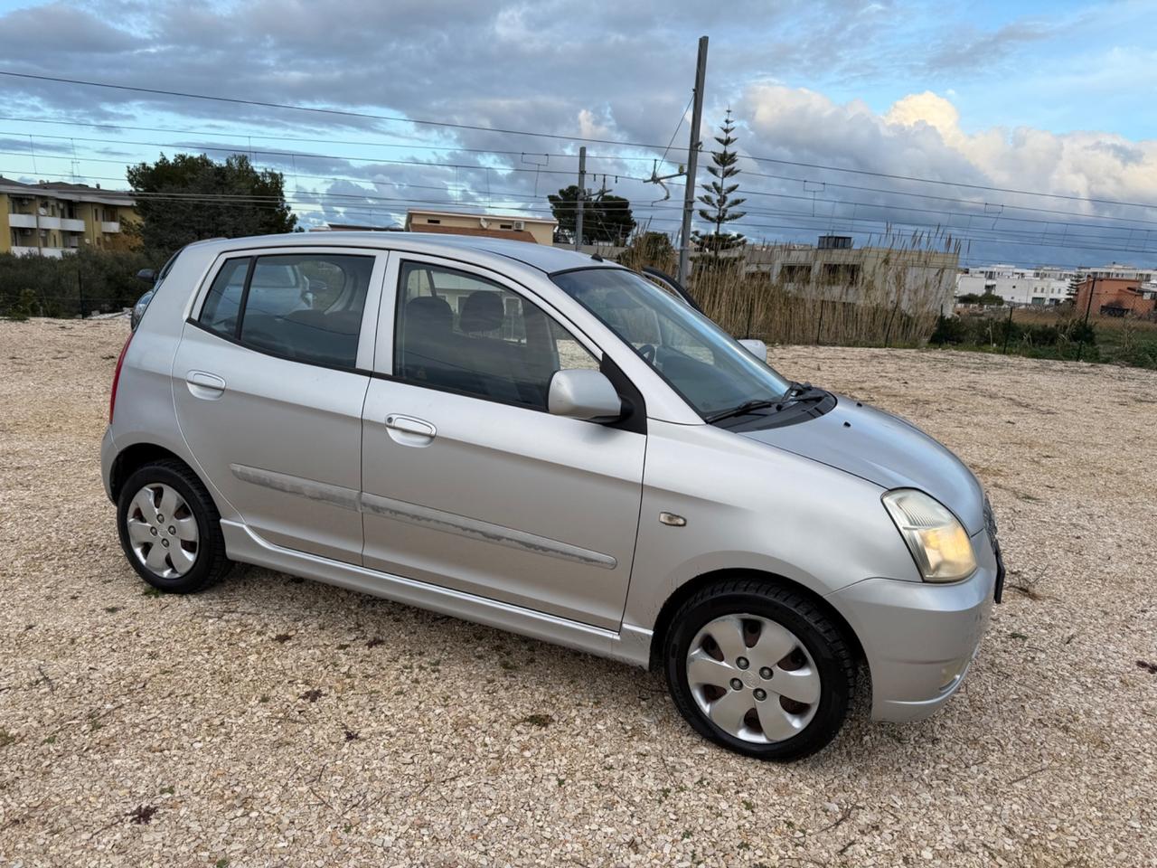 Kia Picanto 1.0 benzina