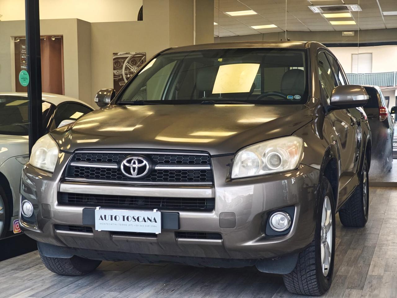 Toyota RAV 4 RAV4 2.2 D-4D 150 CV DPF Luxury