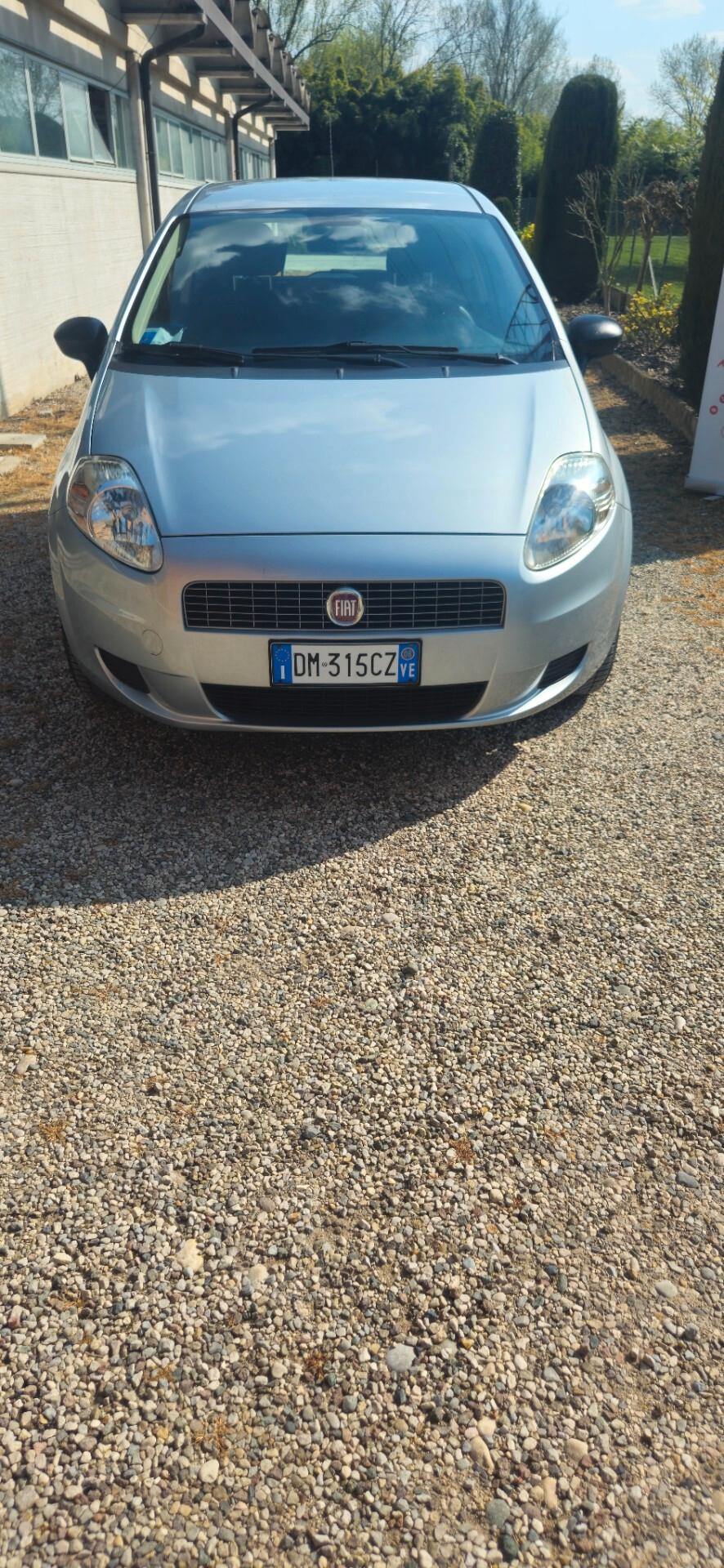 Fiat Grande Punto 1.2 B 48kw NEOPATENTATI
