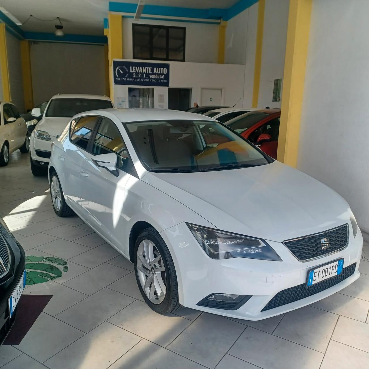 REGOLARMENTE TAGLIANDATA LEON 1.6 TDI PERFETTA