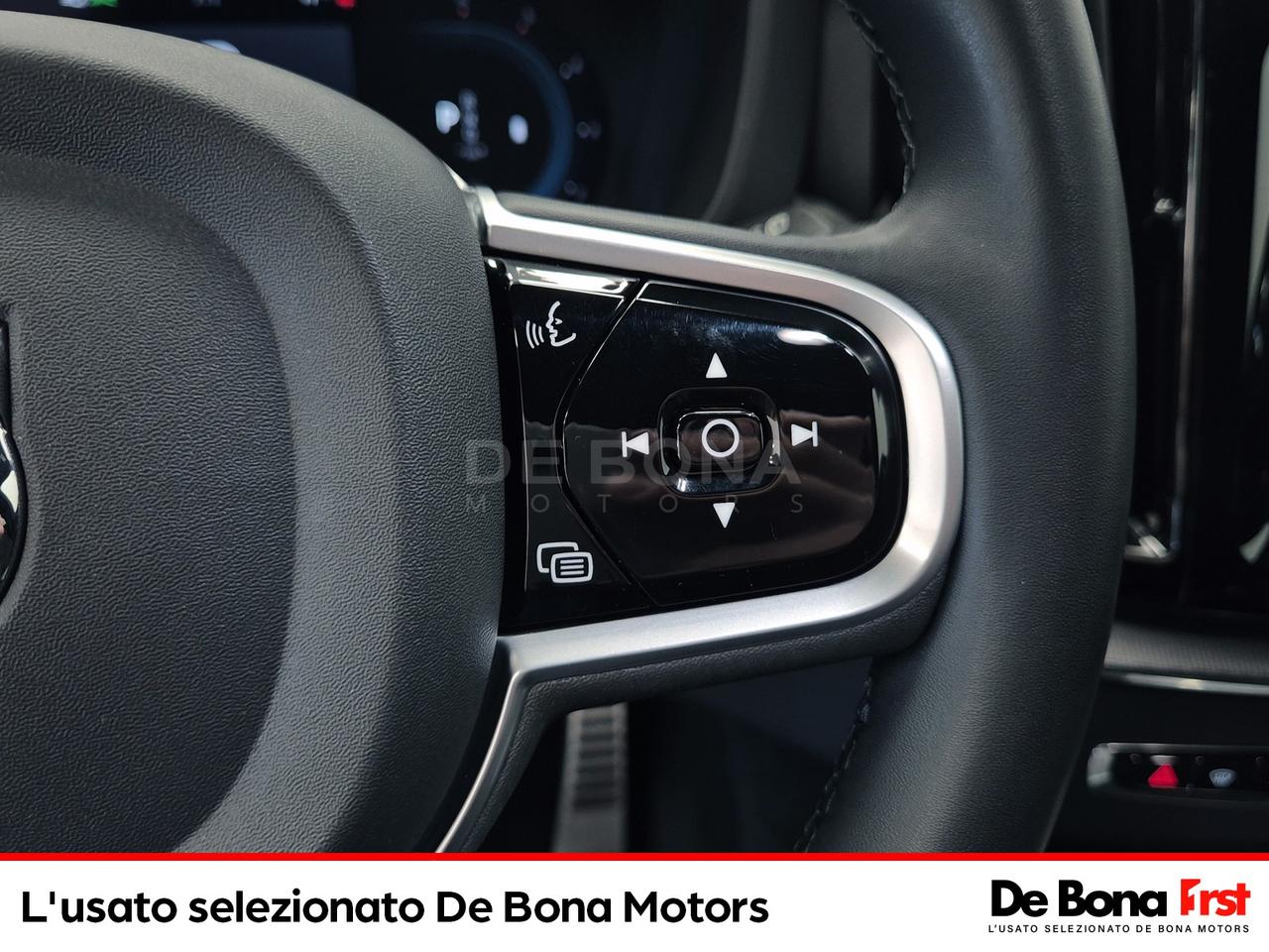 Volvo XC60 2.0 b4 plus dark awd auto