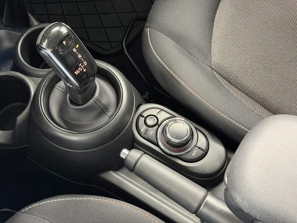 Mini Cooper 1.5 TwinPower Turbo Cooper Business DCT