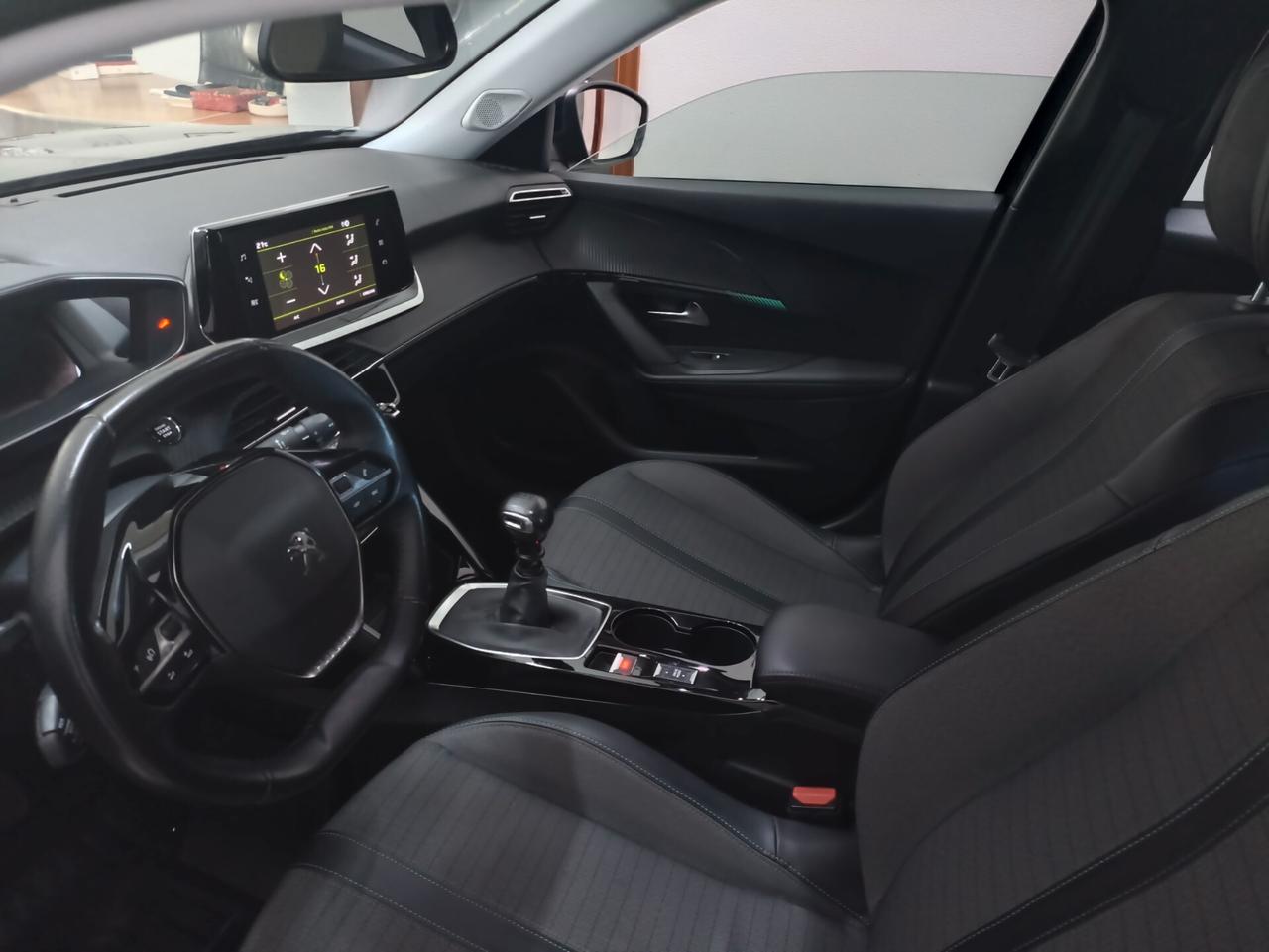 Peugeot 2008 BlueHDi 110 S&S Allure Pack