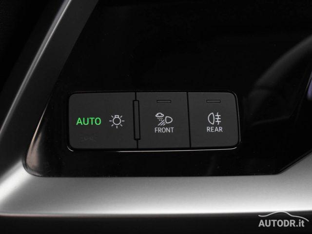 AUDI A3 SPB 30 g-tron S-tronic S-Line MATRIX, NAVI, RETROC