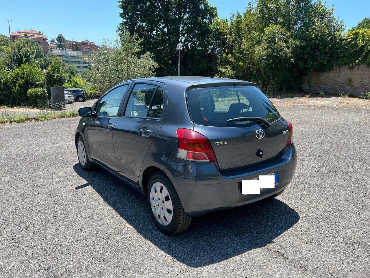 Toyota Yaris 5 Porte Yaris 5p 1.3 dual Sol my10 km 70000!