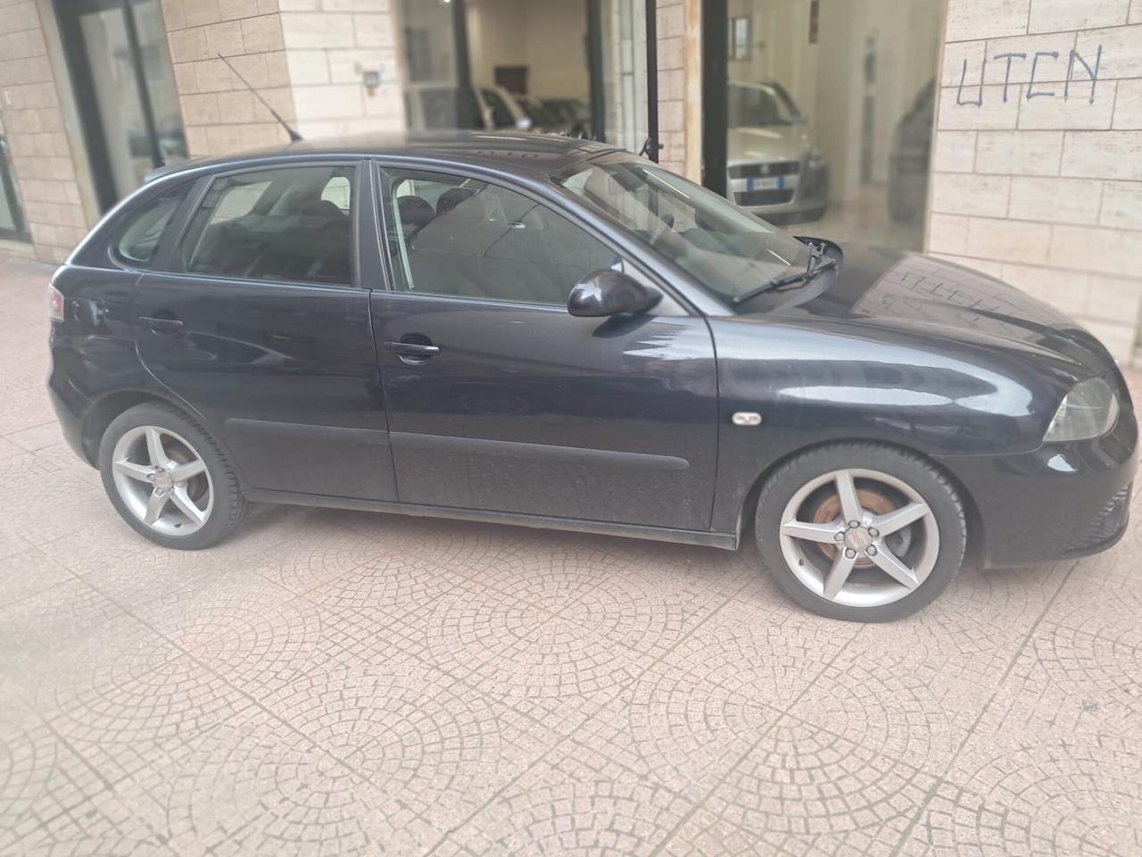 SEAT IBIZA 1.4 TDI 5 PORTE-NEOPATENTATI-Euro 2890-