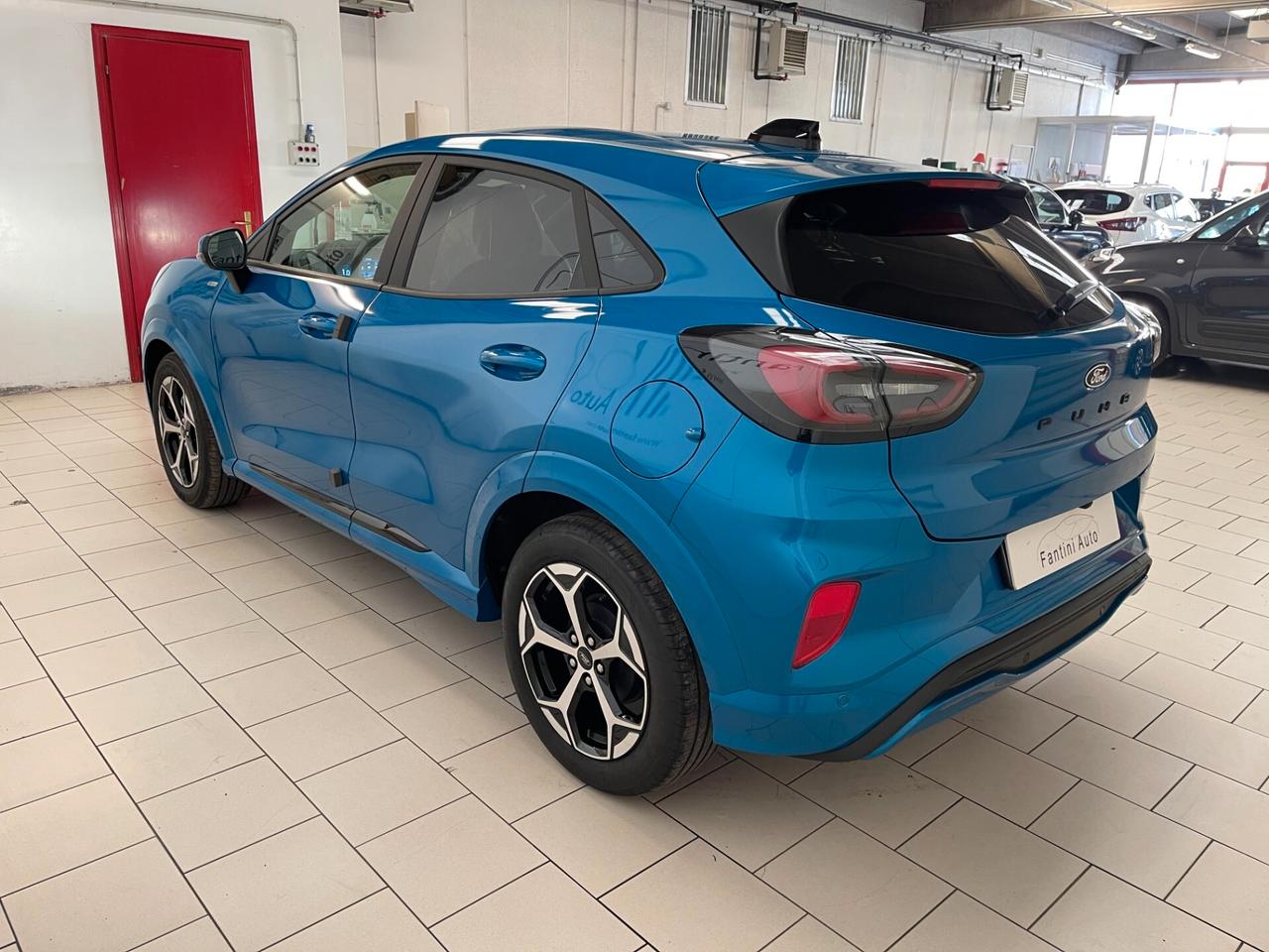 Ford Puma ST-Line 1.0 125cv hybrid-LEGGI SOTTO