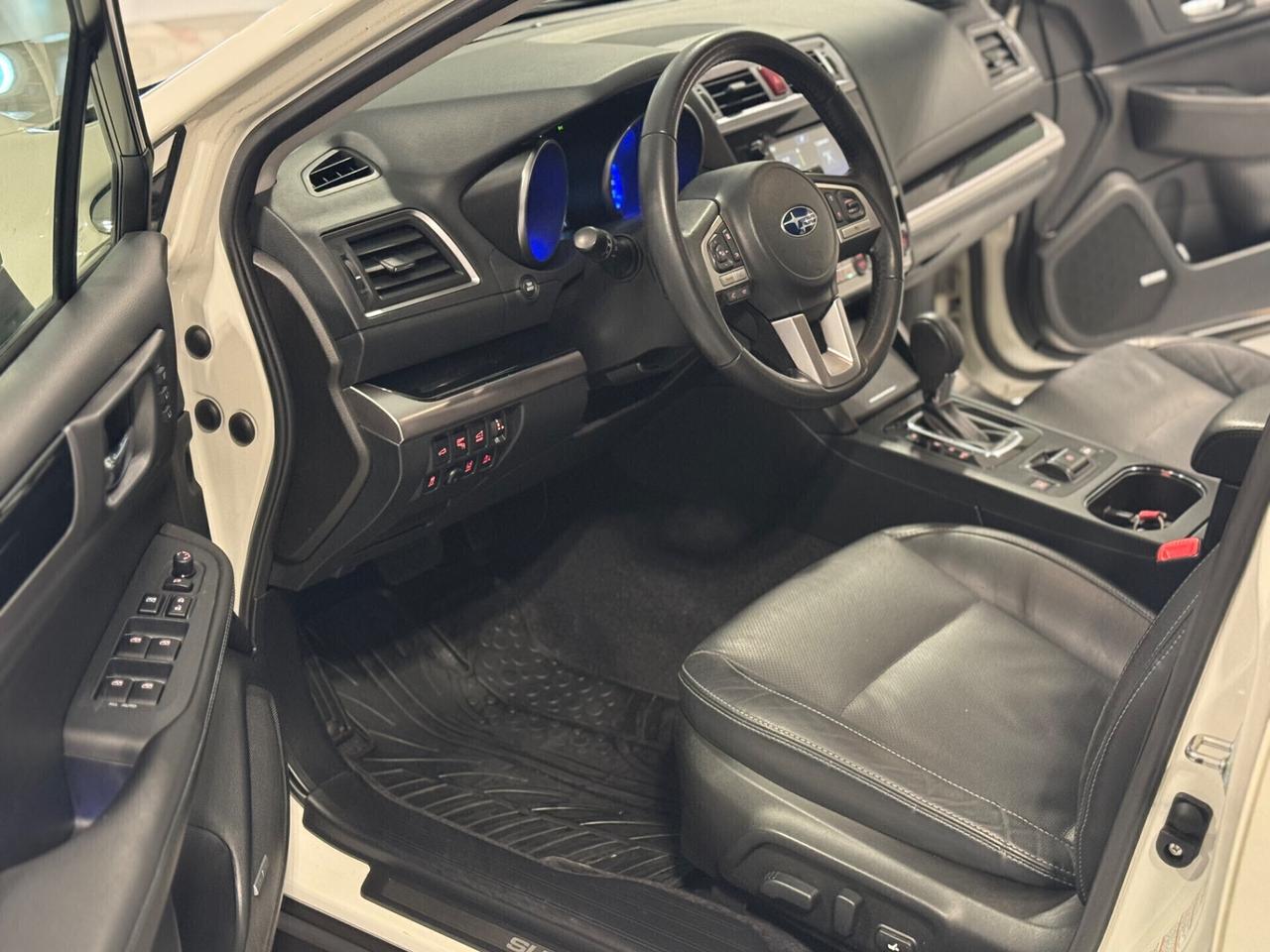 Subaru OUTBACK 2.0d Automatico 4x4 Gancio Traino !