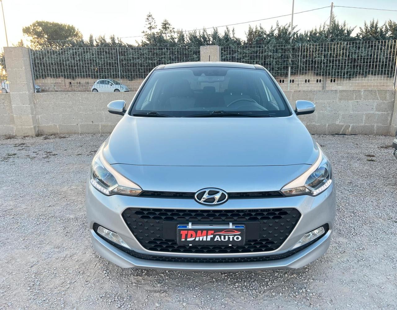 Hyundai i20 1.1 DIESEL 5 PORTE TETTO APRIBILE