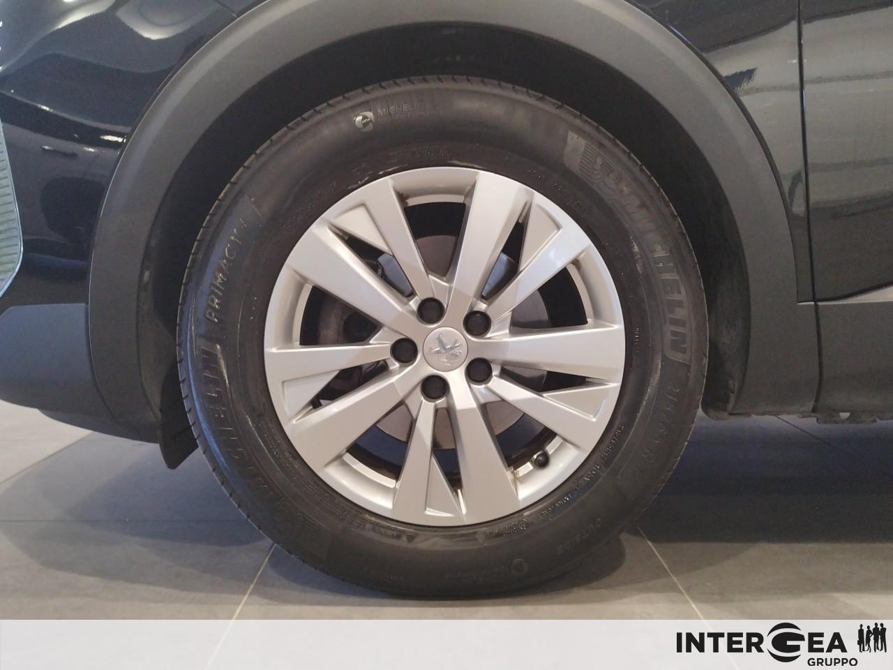 PEUGEOT 3008 1.5 bluehdi Active Business s&s 130cv eat8